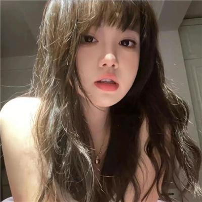眼神阳光的男孩